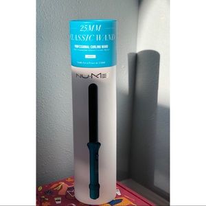Brand New NUME Classic Curling Wand in Turquoise